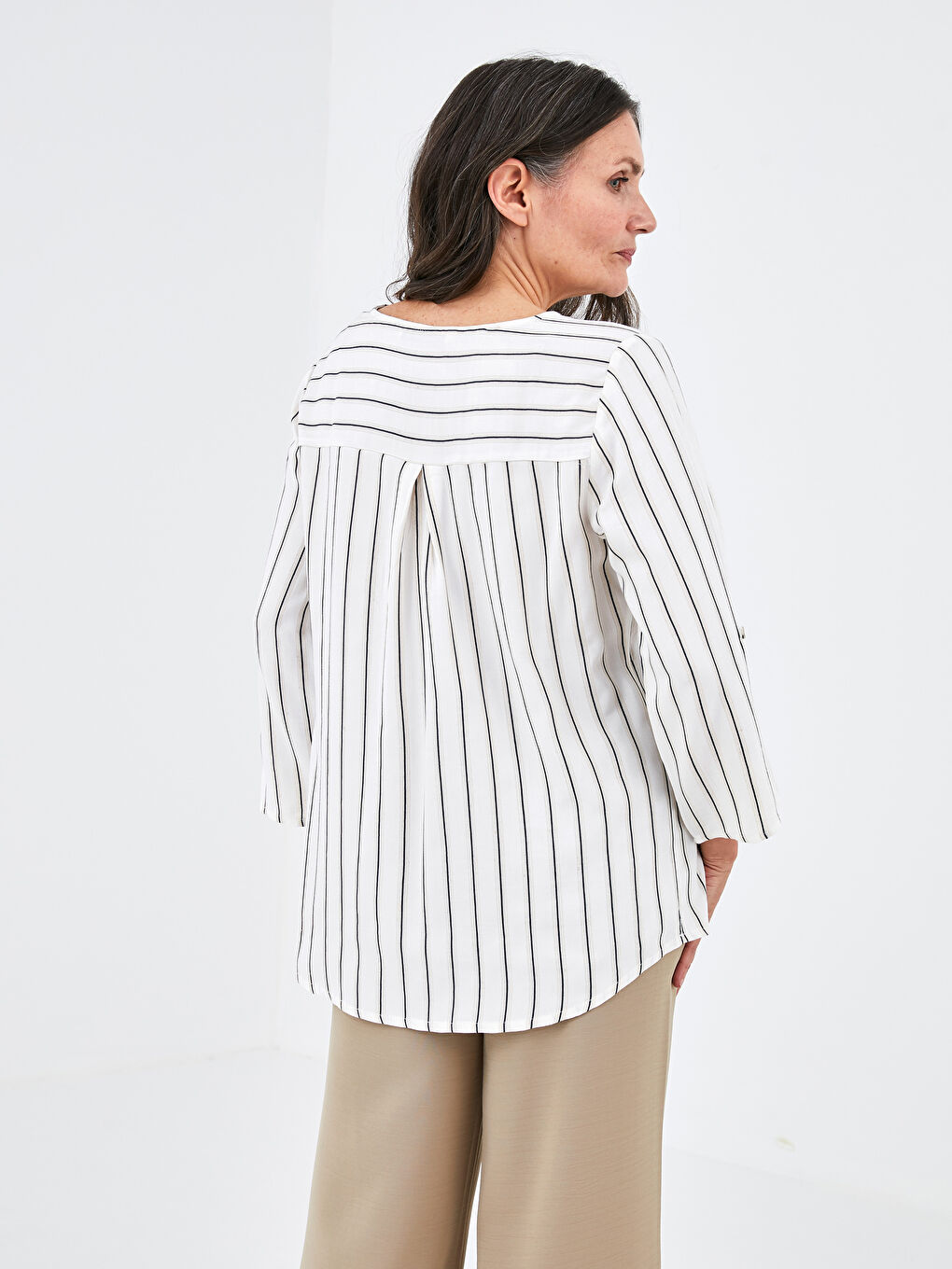 V Neck Striped Dobby Woman Blouse-3