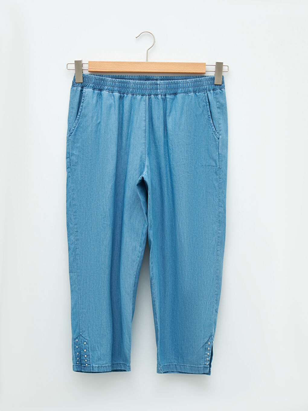 بنطلون جينز كابري بخصر مرن وجيوب مفصلة للسيدات-5