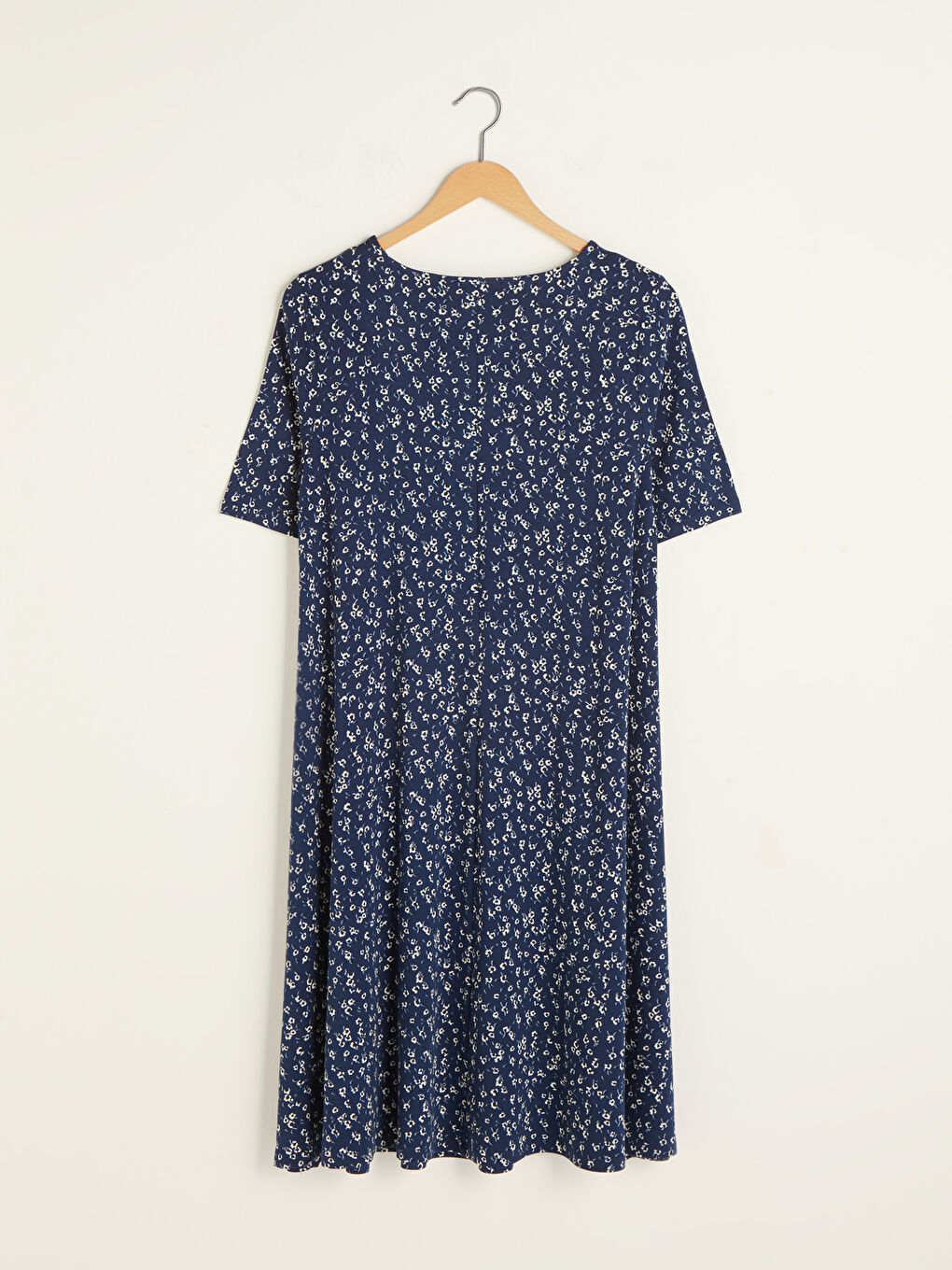 İndigo Bisiklet Yaka Desenli Kısa Kollu Biye Detaylı Viskon Kadın Elbise-7