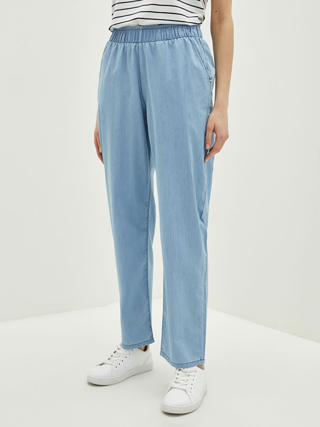 Elastic Waist Pocket Detailed Women's Jeans-4