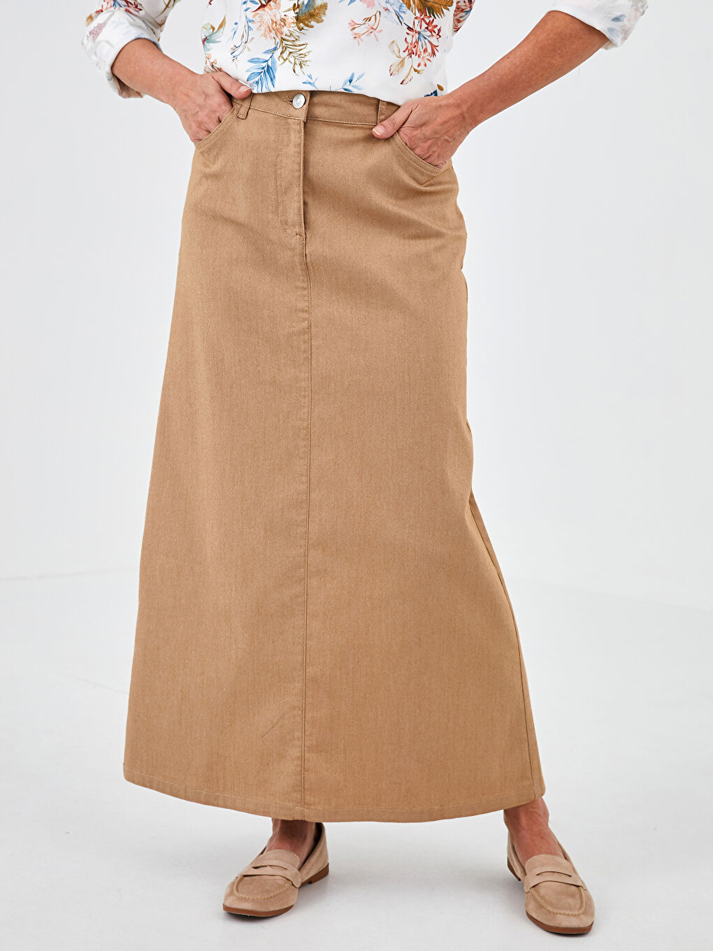 جيبة قماش جبردين بتفاصيل جيوب للسيدات-2