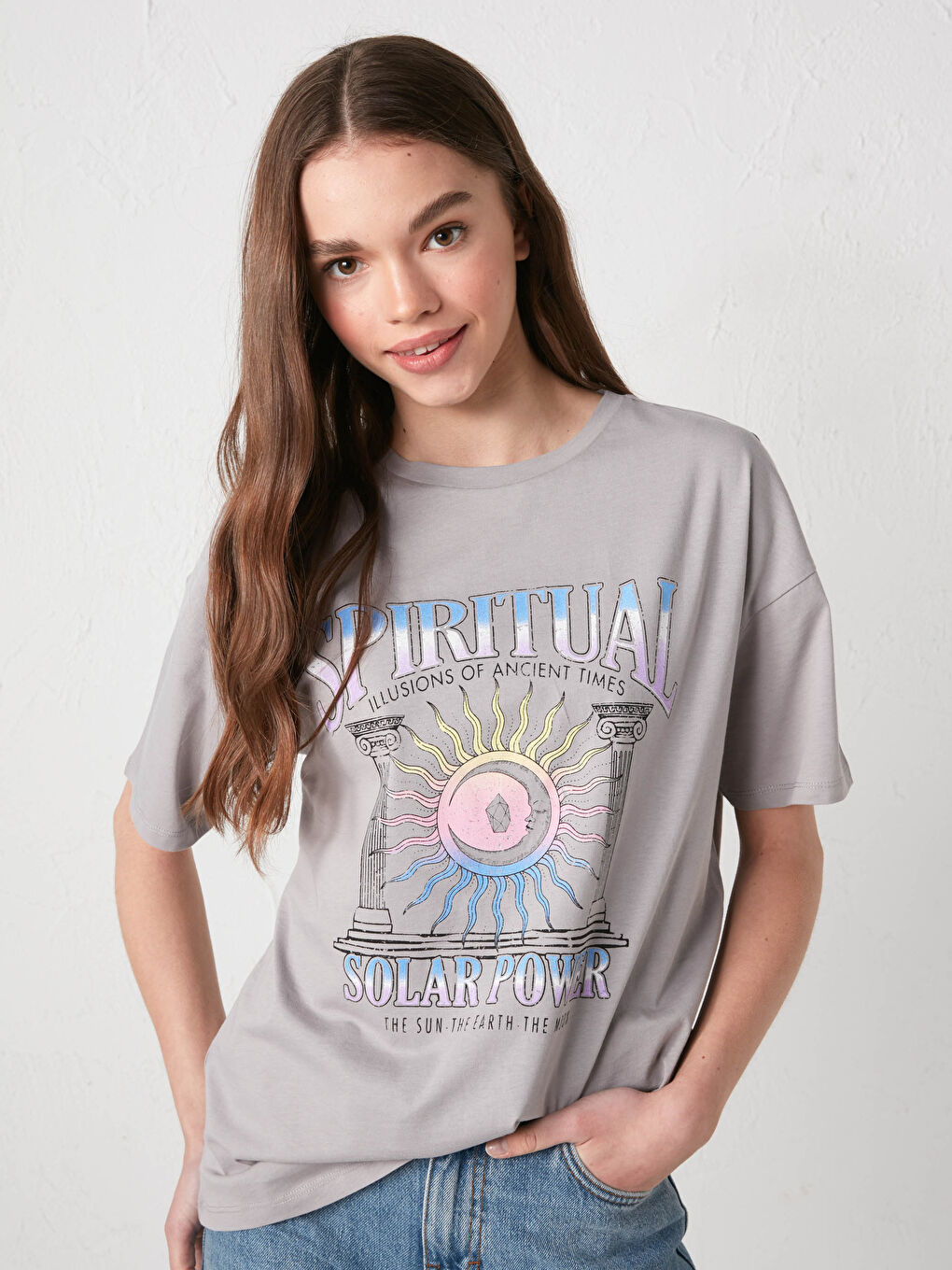 Gri Bisiklet Yaka Baskılı Kısa Kollu Kadın Tişört-1