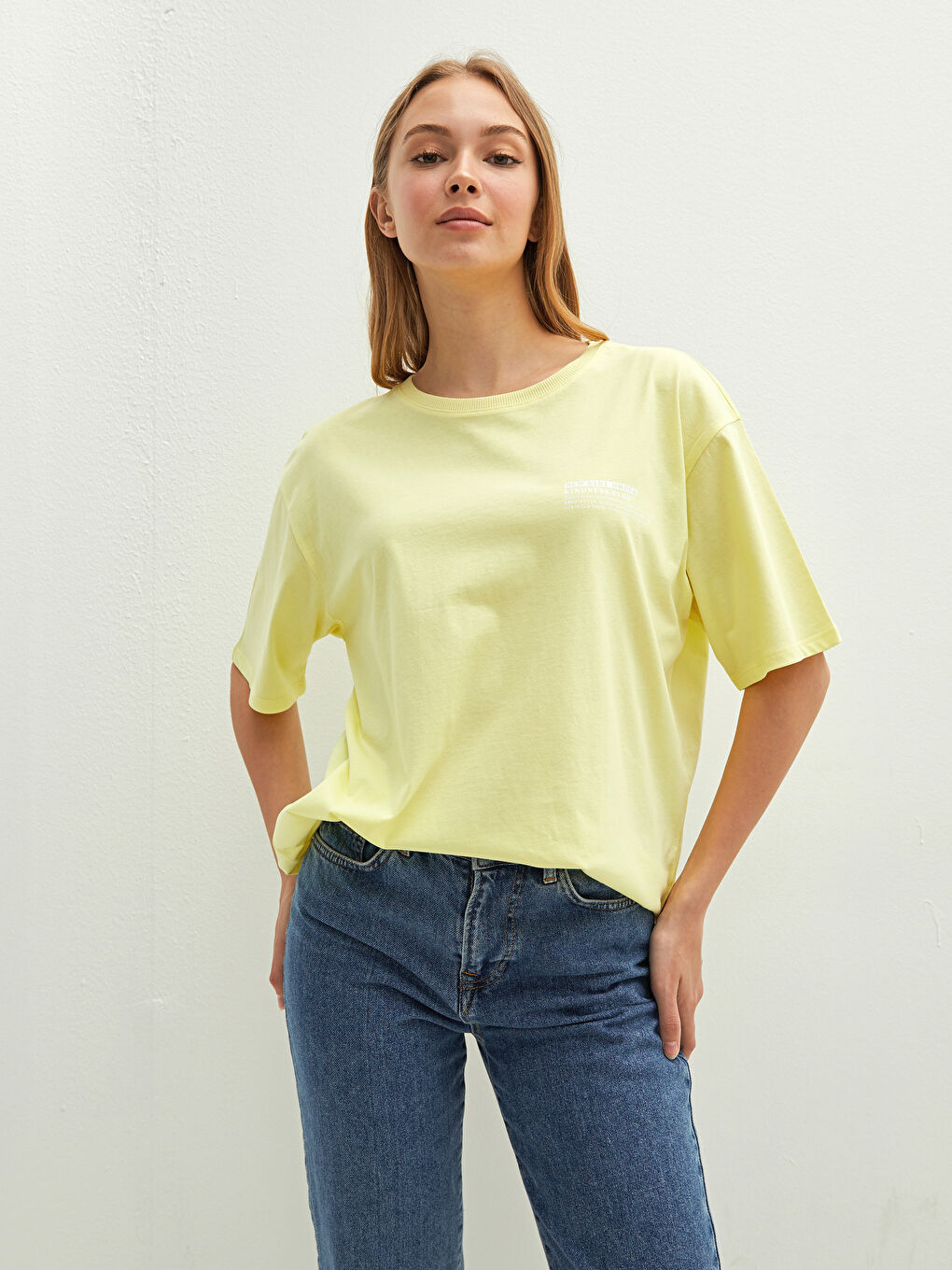 T-shirt à manches courtes imprimé à col rond pour femmes-1