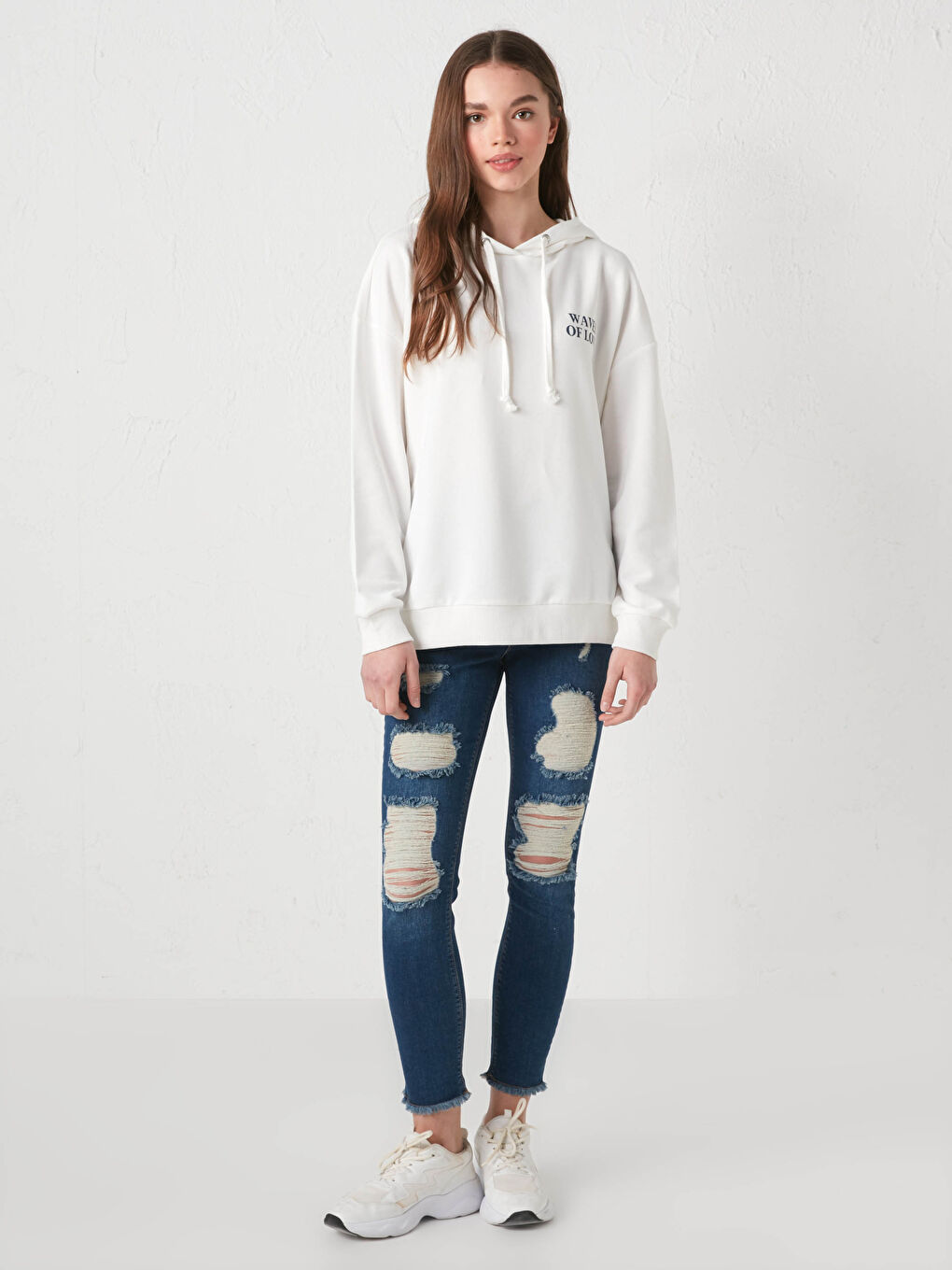 Ekru Kapüşon Yaka Baskılı Uzun Kollu Kadın Sweatshirt-7