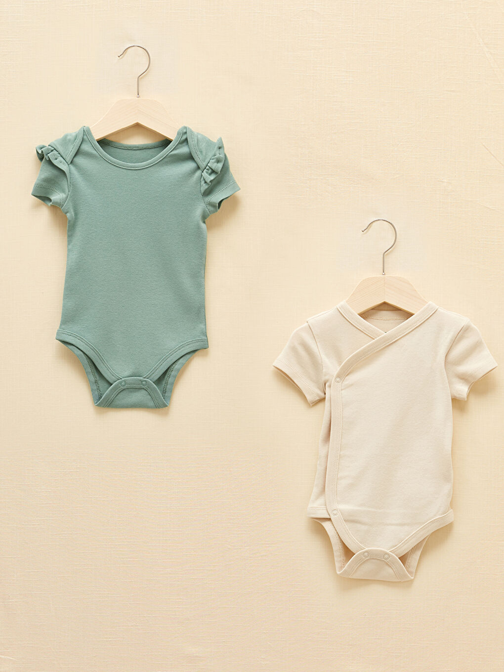 Yeşil Bisiklet Yaka Kısa Kollu Basic Unisex Bebek Çıtçıtlı Body 2'li