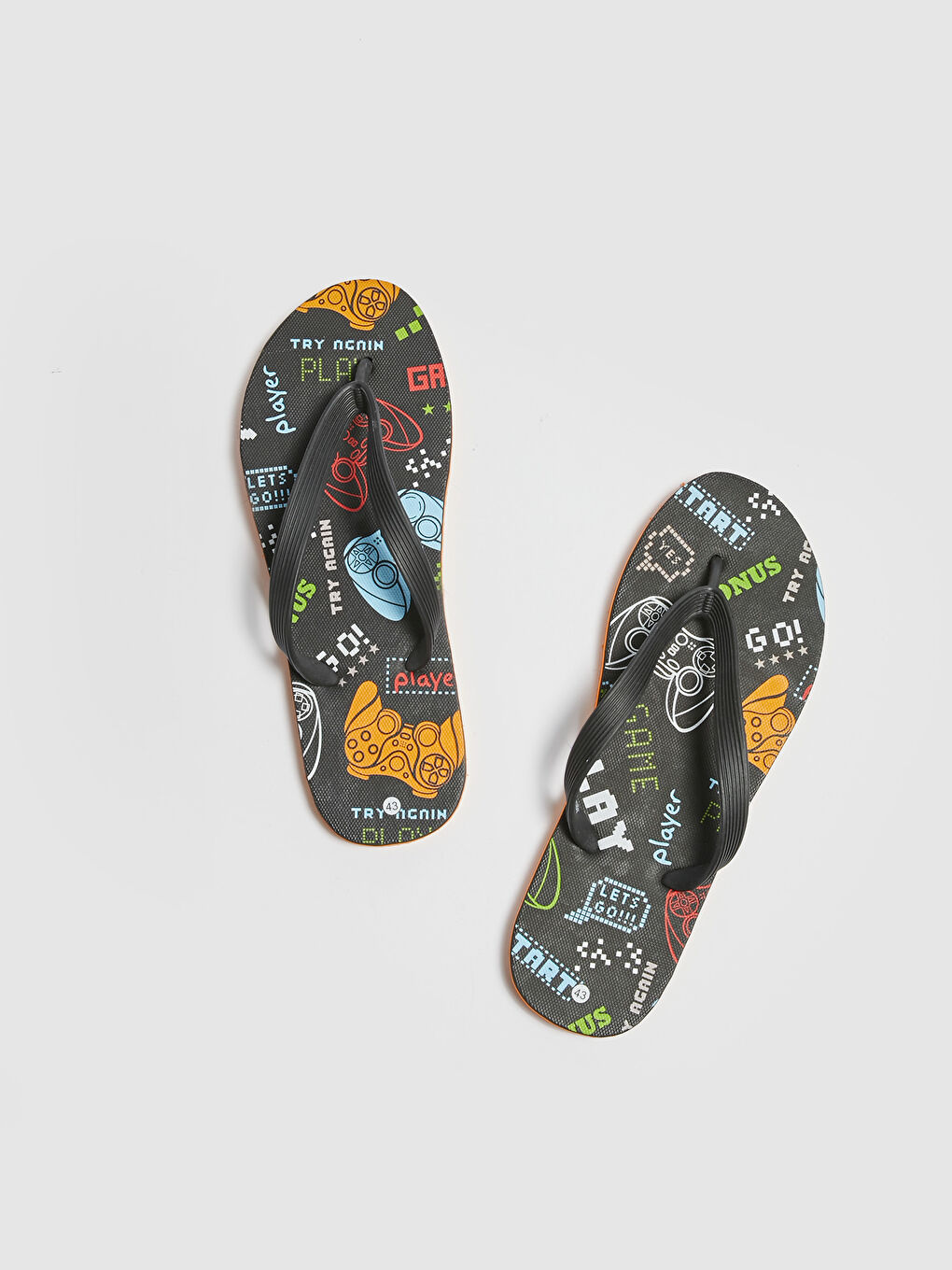 Siyah Baskılı Parmak Arası Erkek Plaj Terliği-2
