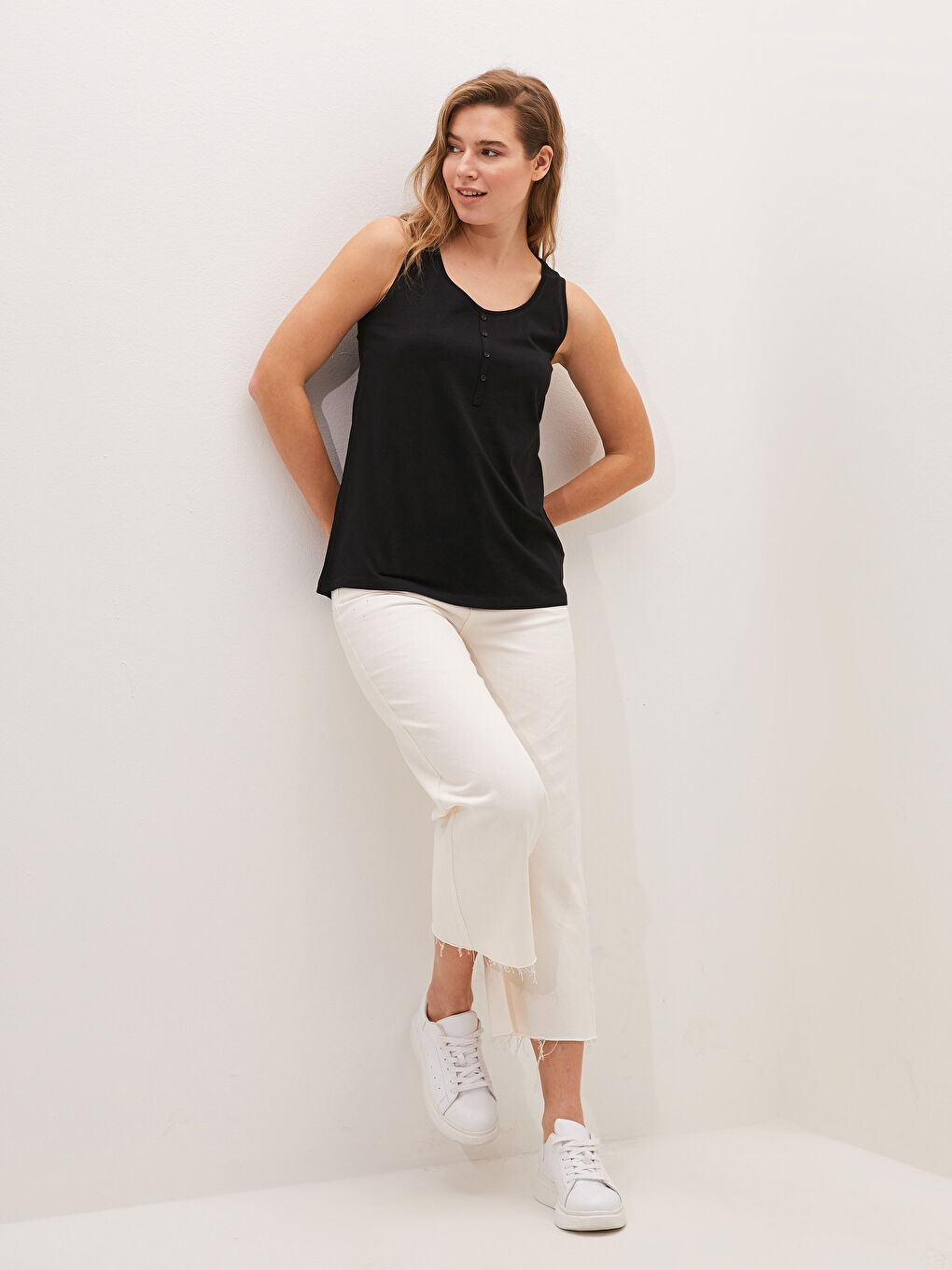 Plain Cotton Female Athlete With U Neck Straps-4