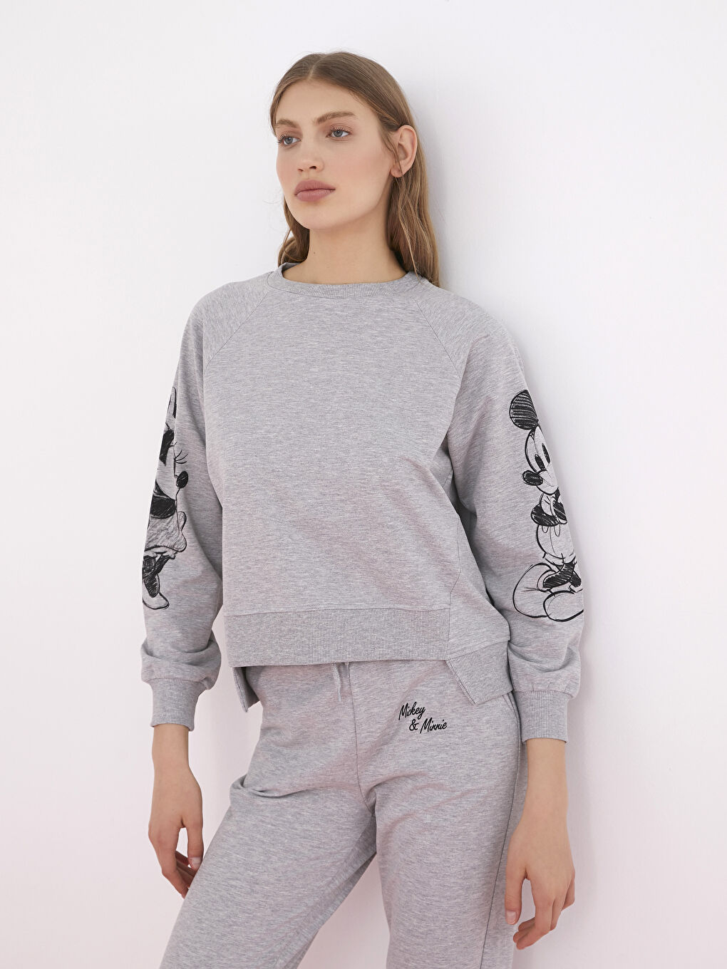Sweat-shirt Imprimé Mickey et Minnie Mouse pour Femmes Col Rond