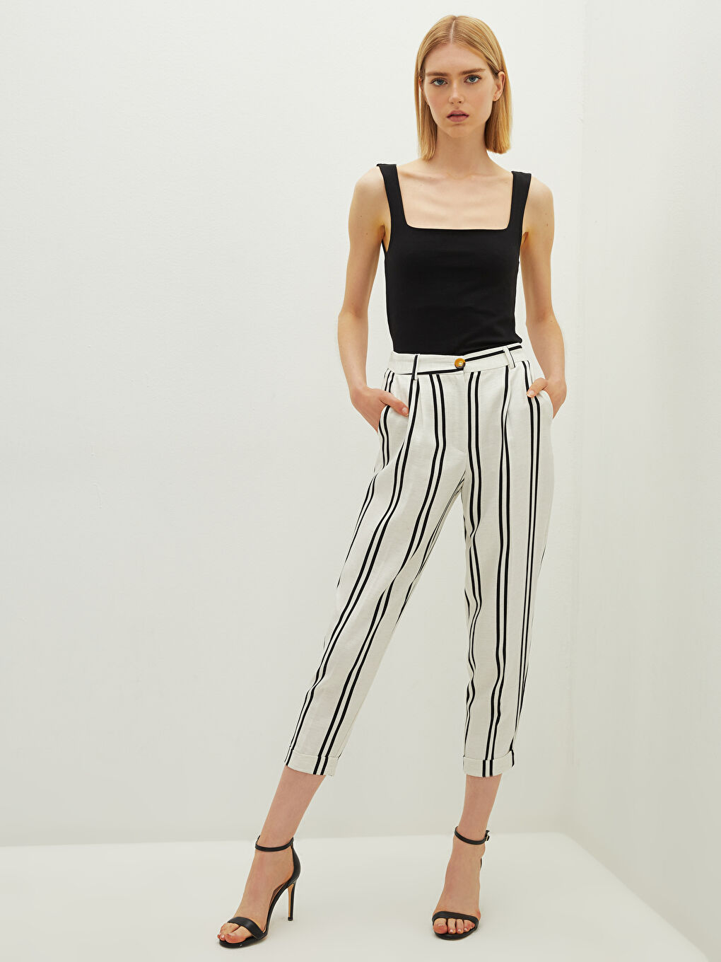 قميص داخلي بحمّالات بياقة مربعة سادة قطن نسائي-1