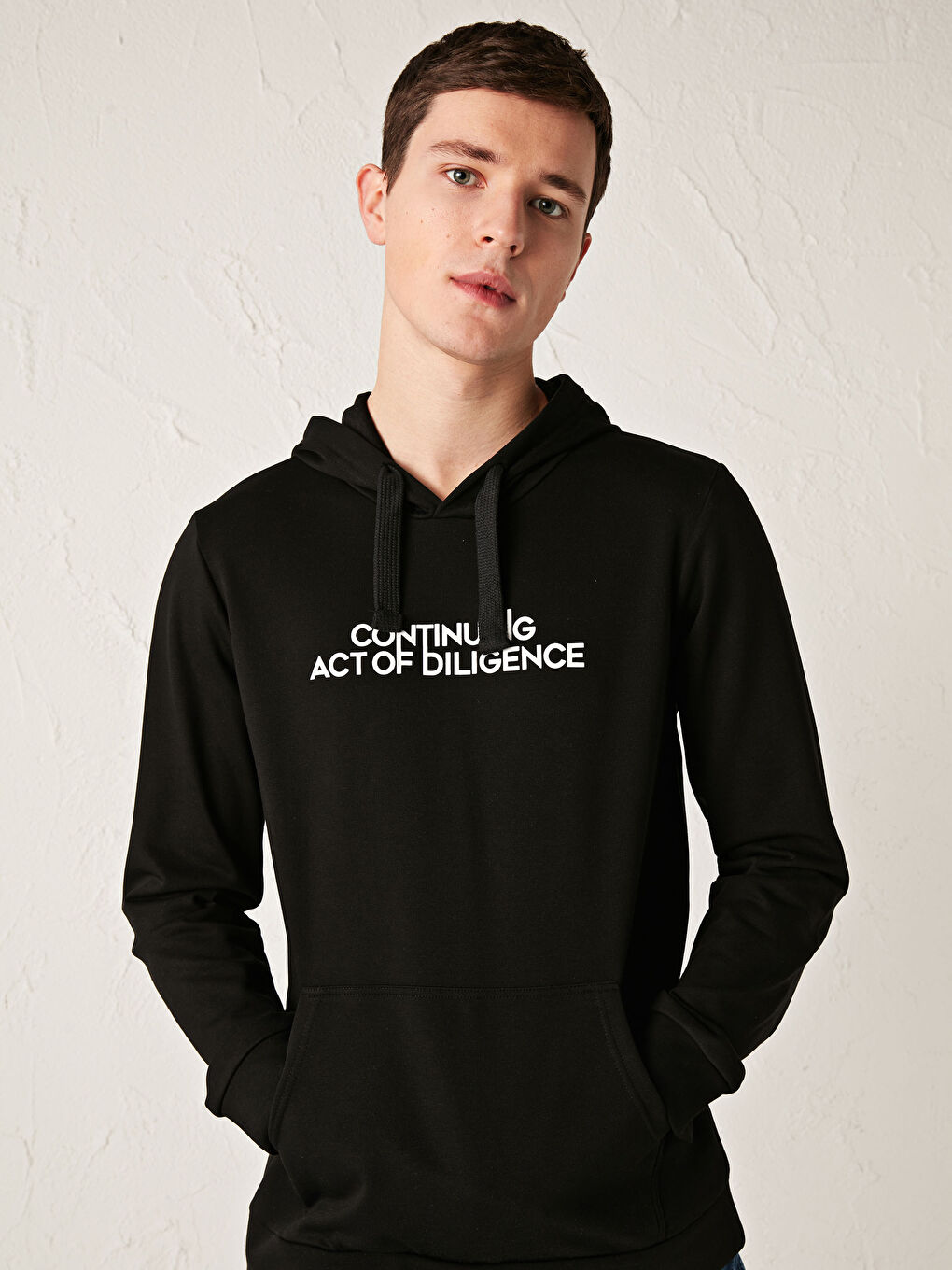 Siyah Uzun Kollu Baskılı Erkek Hoodie