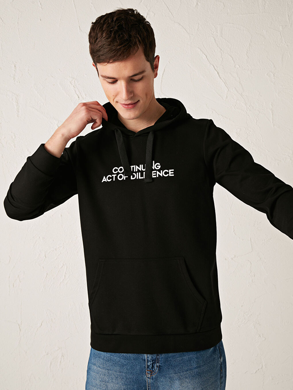 Siyah Uzun Kollu Baskılı Erkek Hoodie-1