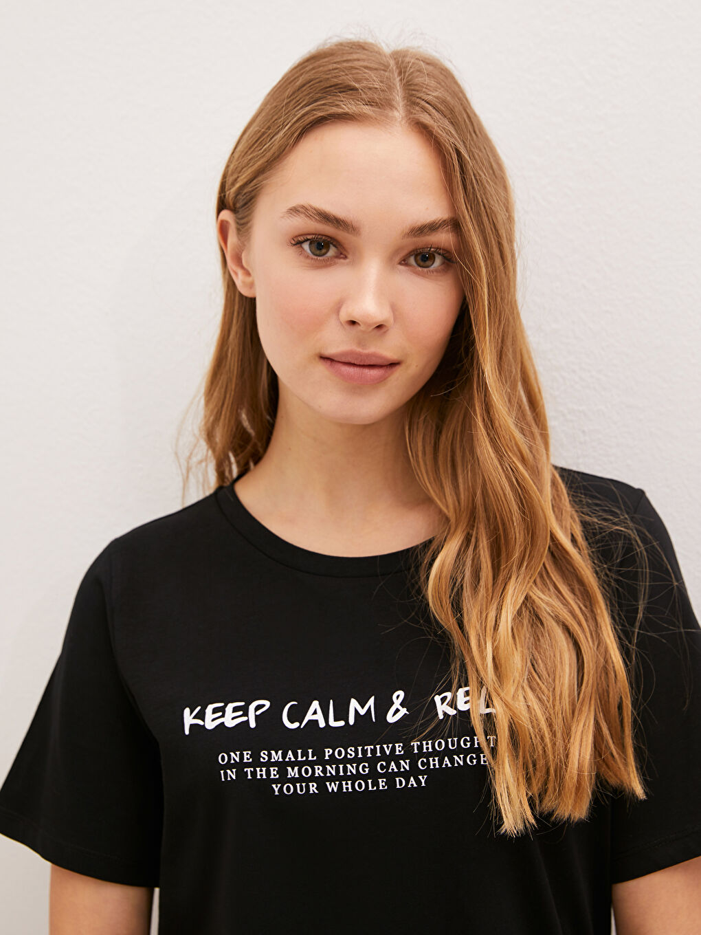 Футболка Женская Хлопковая С Коротким Рукавом, Круглым Вырезом И Принтом-Слоганом-2