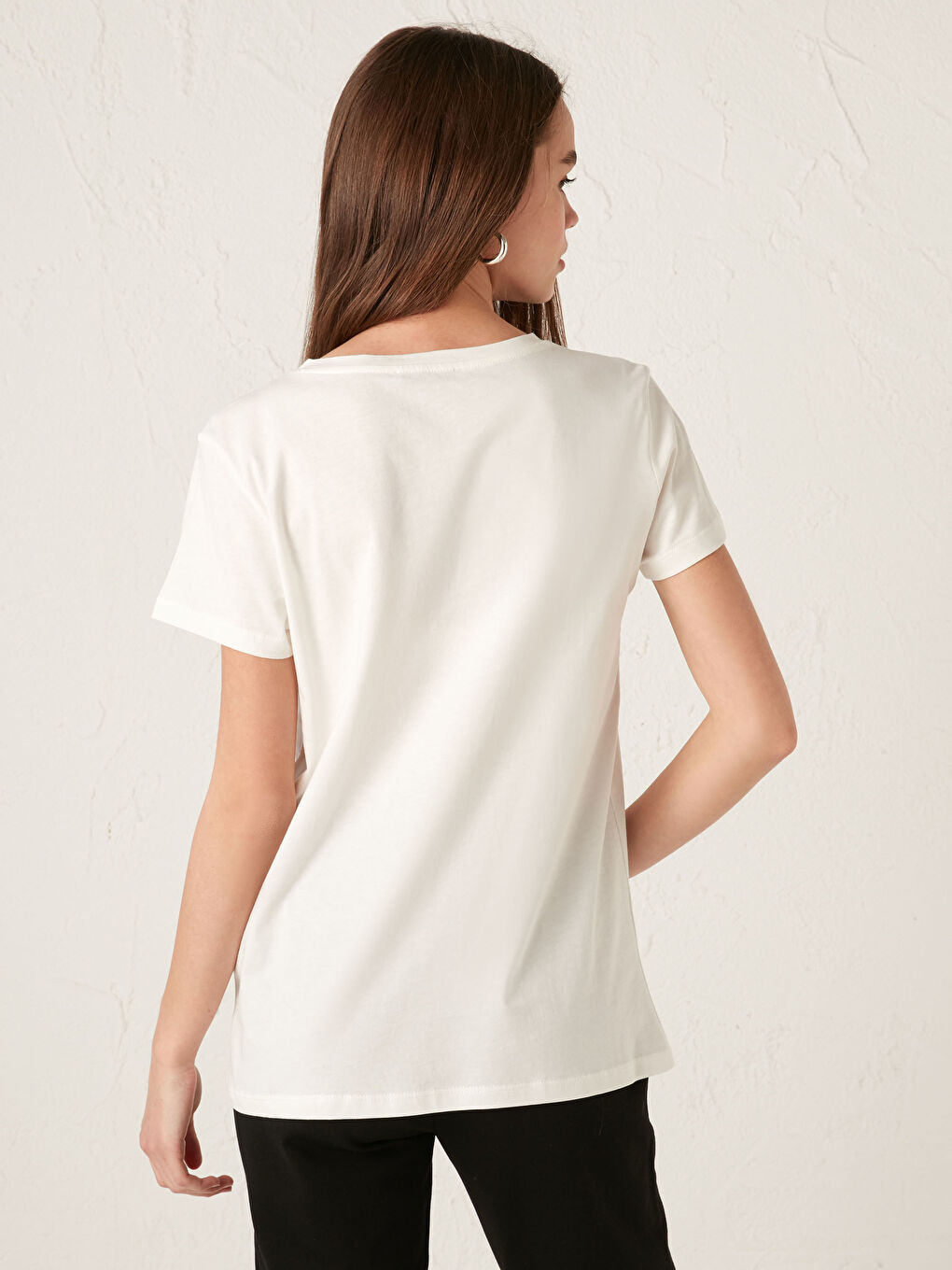 Ekru Bisiklet Yaka Baskılı Kısa Kollu Pamuklu Kadın Tişört-4