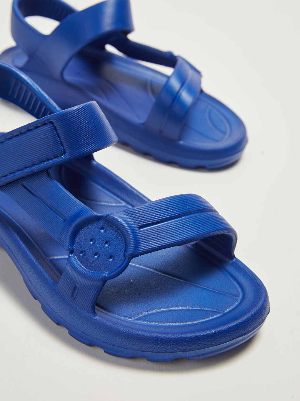 LCW STEPS Single Band Hook and Loop Closure Boy Sandals -S1FK33Z4-CRW