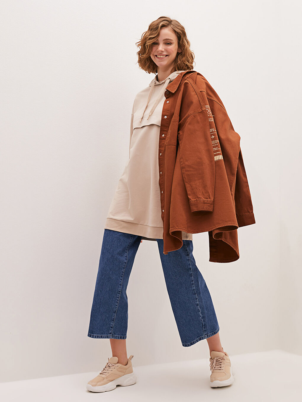 Bej Kapüşon Yaka Düz Uzun Kollu Kadın Sweatshirt Tunik
