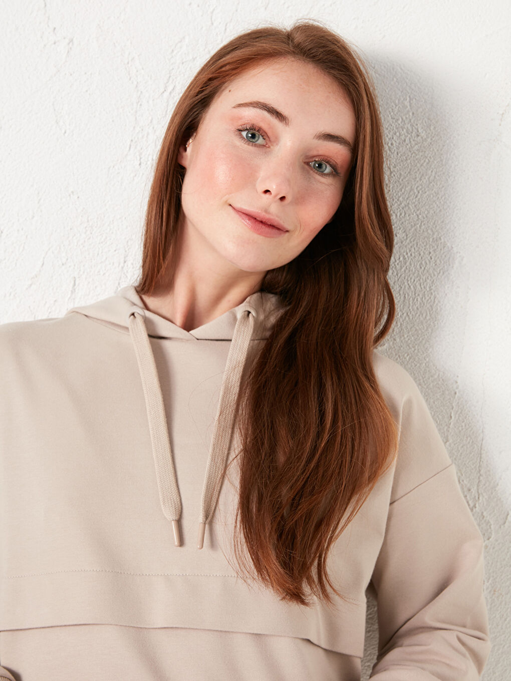 Bej Kapüşon Yaka Düz Uzun Kollu Kadın Sweatshirt Tunik-2