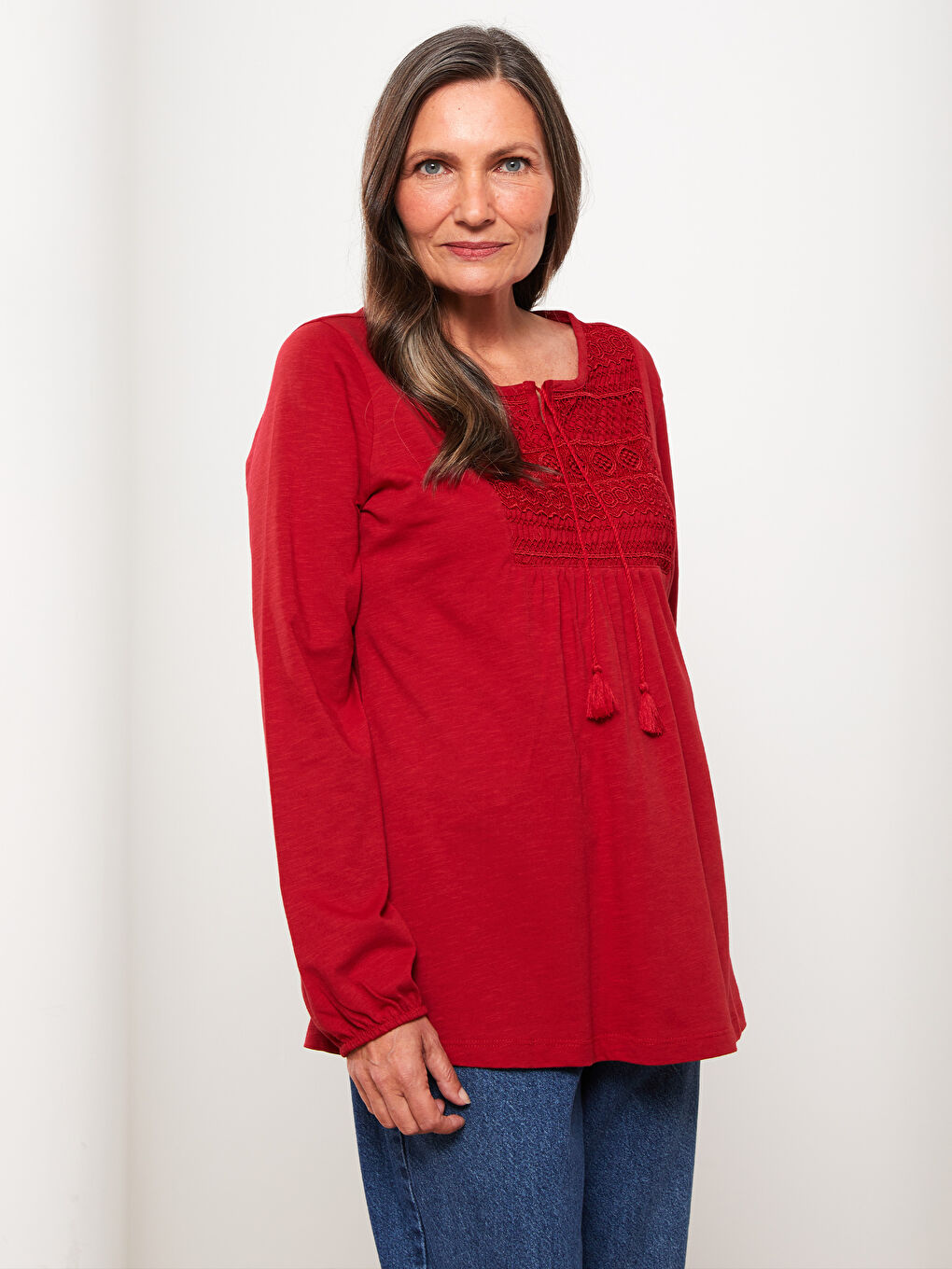 Bağlamalı Yaka Nakışlı Uzun Kollu Kadın Bluz-1