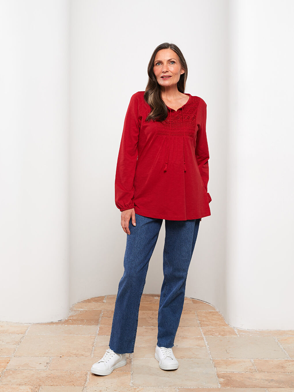 Bağlamalı Yaka Nakışlı Uzun Kollu Kadın Bluz-2