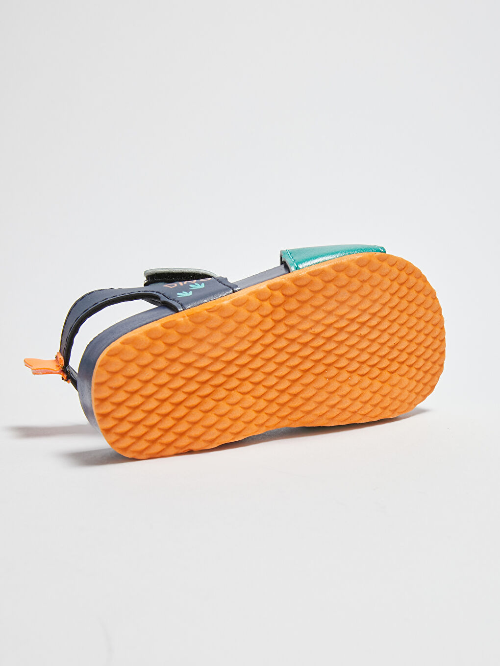 صنادل فيلكرو مطبوعة للأولاد الصغار-3