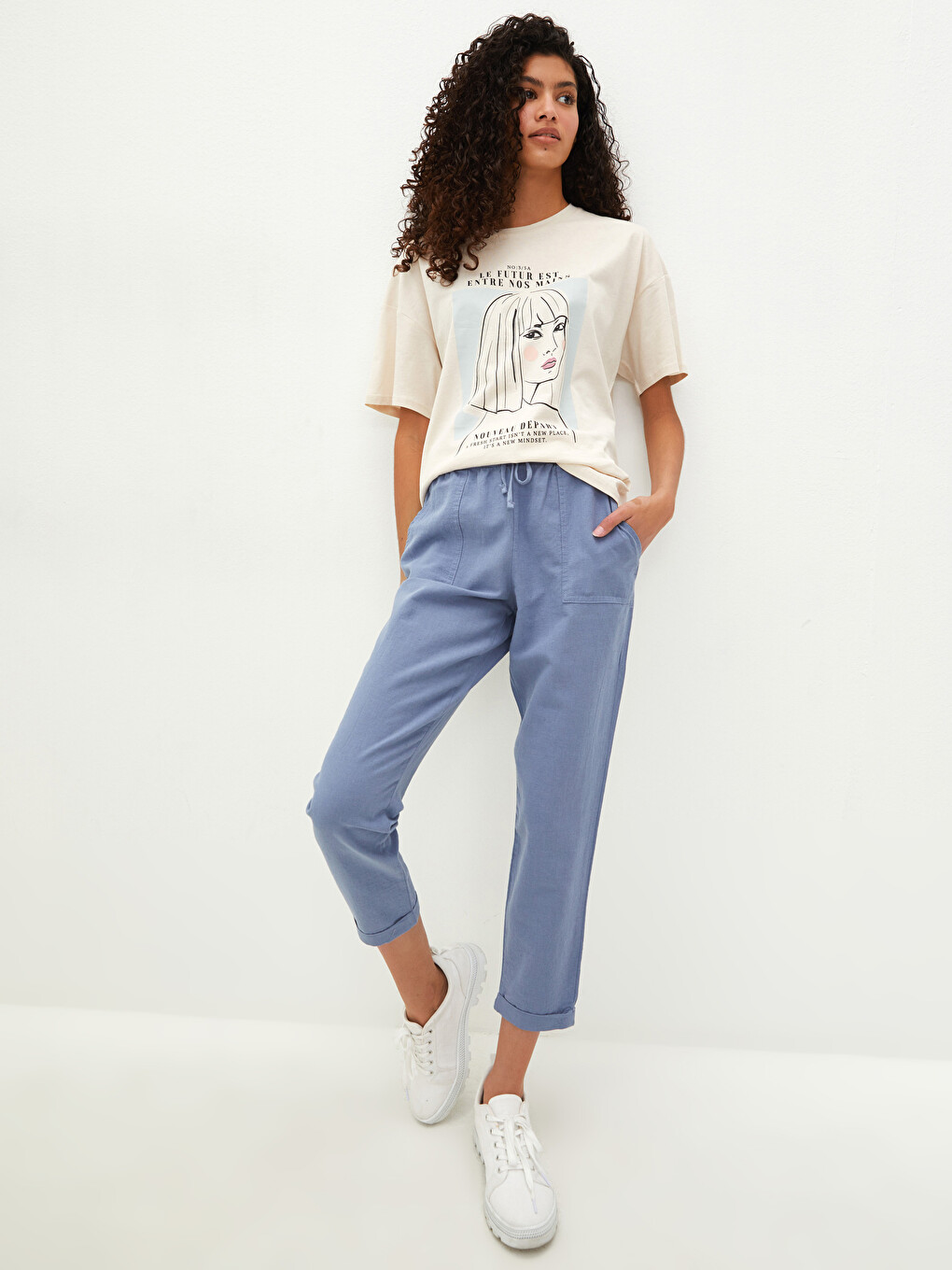 Elastic Waist Wide Fit Pocket Detailed Women's Trousers-1