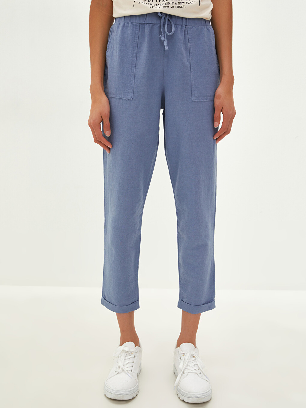Elastic Waist Wide Fit Pocket Detailed Women's Trousers-2