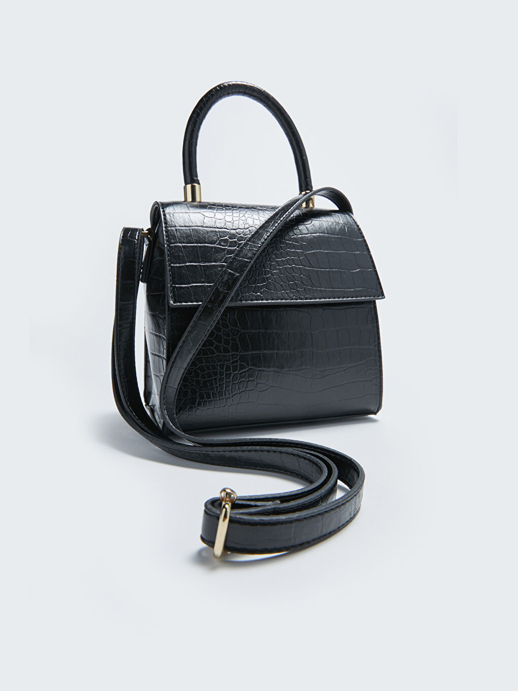 Siyah Deri Görünümlü Kadın Çapraz Çanta-2