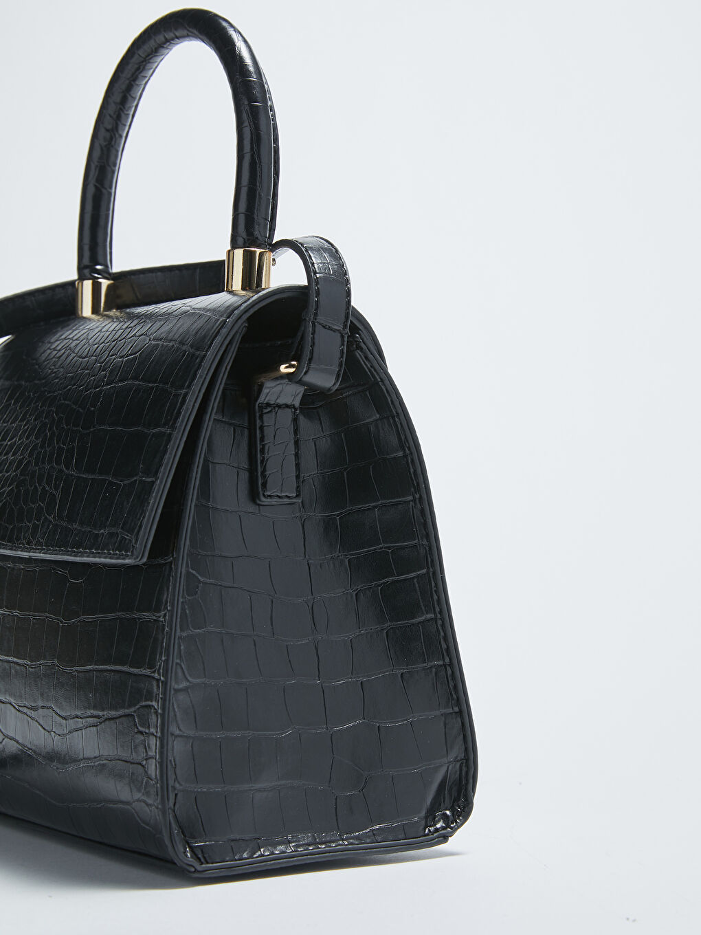 Siyah Deri Görünümlü Kadın Çapraz Çanta-4