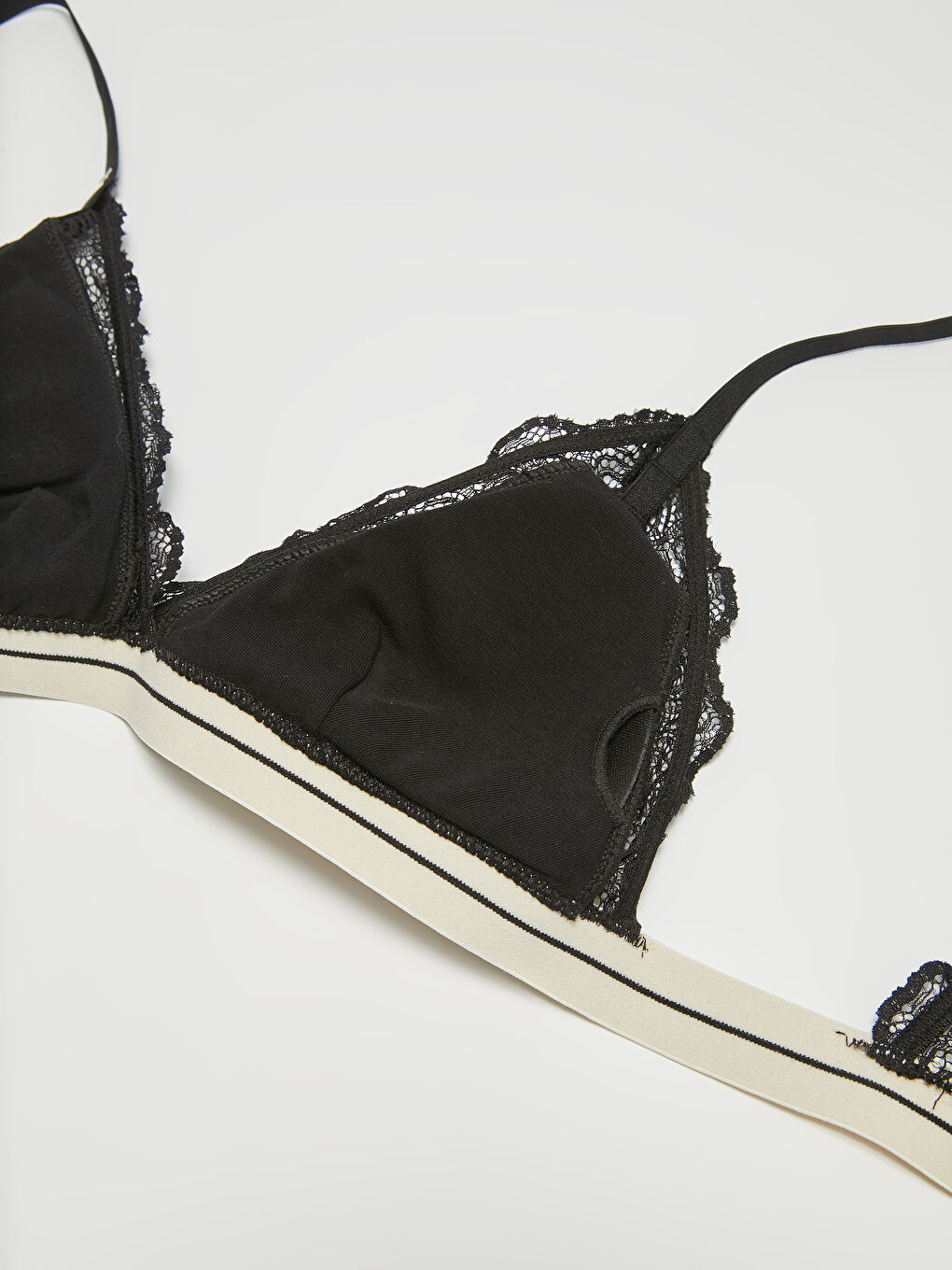 Soutien-gorge à Détails en Dentelle-2