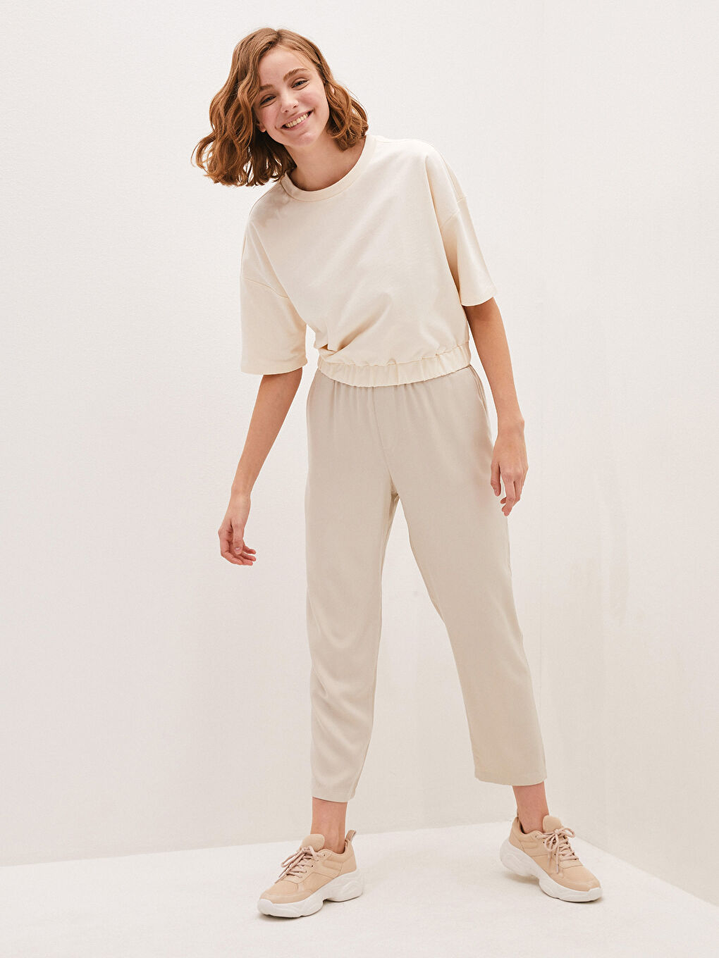 LCW Modest Elastic Waist Comfort Fit Harem Trousers for Women -S1FL66Z8-RNZ