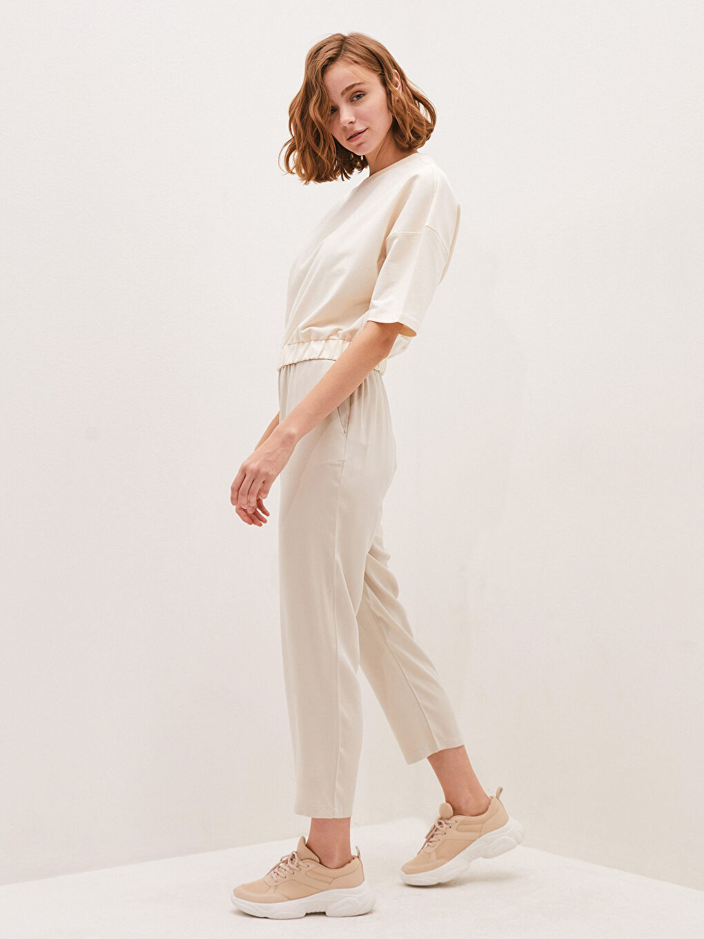 LCW Modest Elastic Waist Comfort Fit Harem Trousers for Women -S1FL66Z8-RNZ