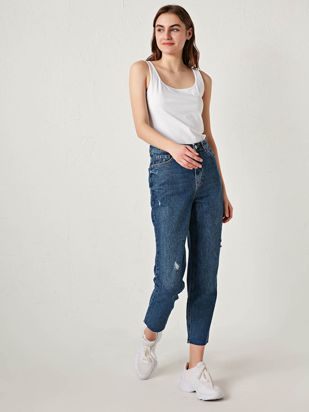 İndigo Yüksek Bel Straight Fit Yırtık Desenli Kadın Rodeo Jean Pantolon