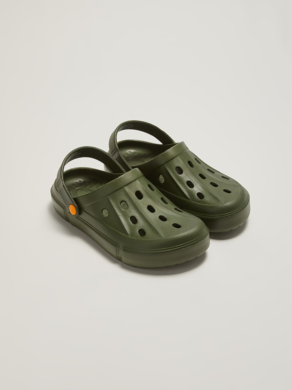 Haki Delikli Görünümlü Erkek Sandalet