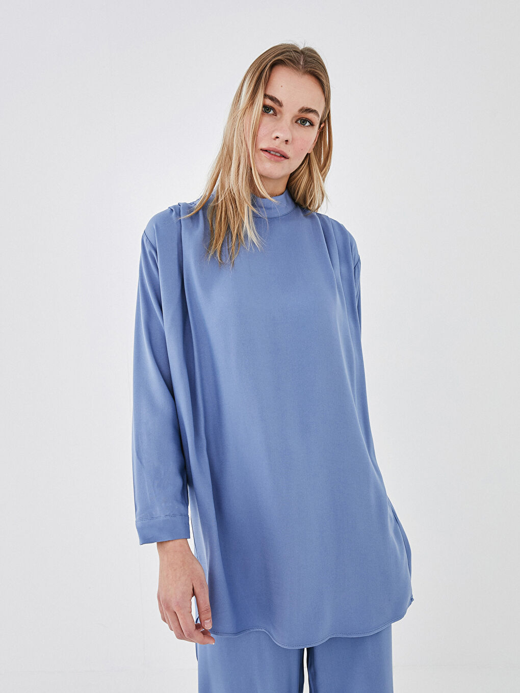 Mavi Hakim Yaka Düz Uzun Kollu Oversize Kadın Tunik