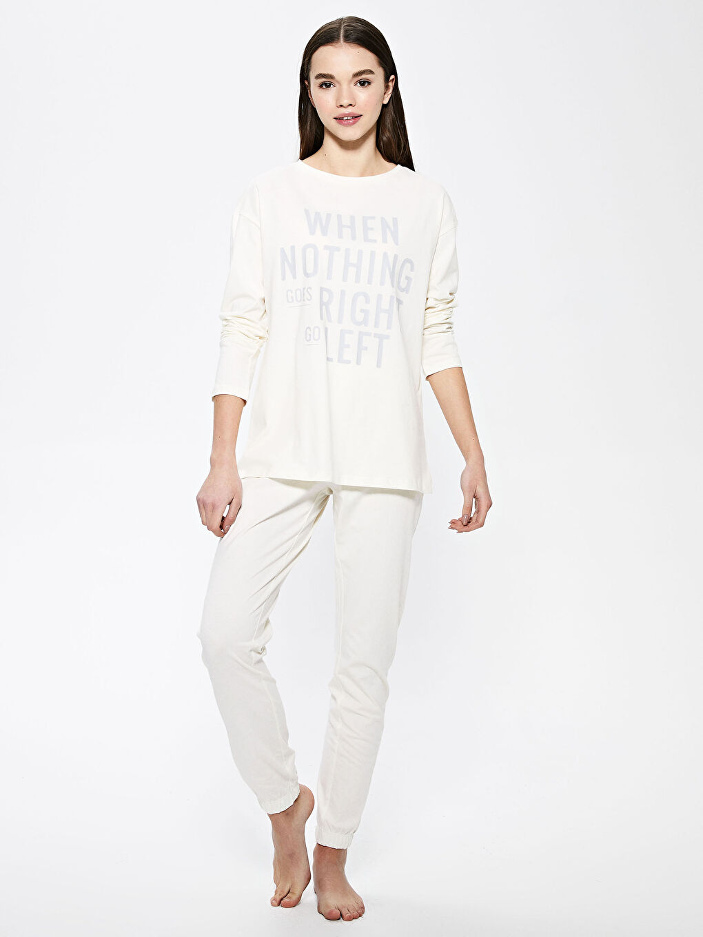 طقم بيجامة كم طويل ياقة دائرية مطبوع قطن للسيدات