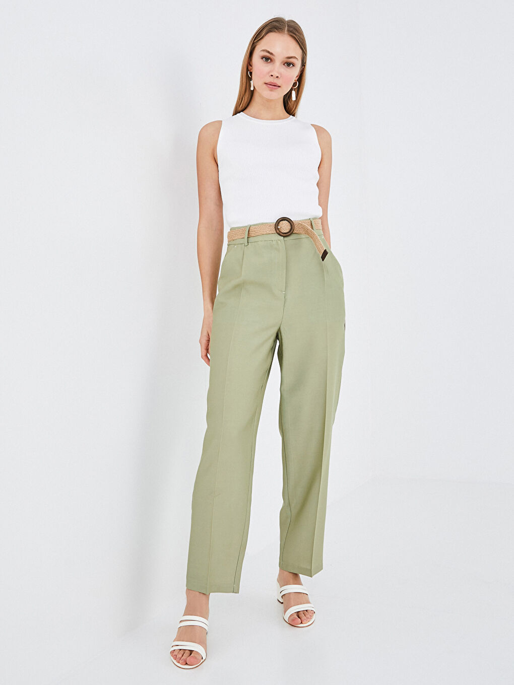 Women's Crew Neck Plain Knitwear Tank Top-1