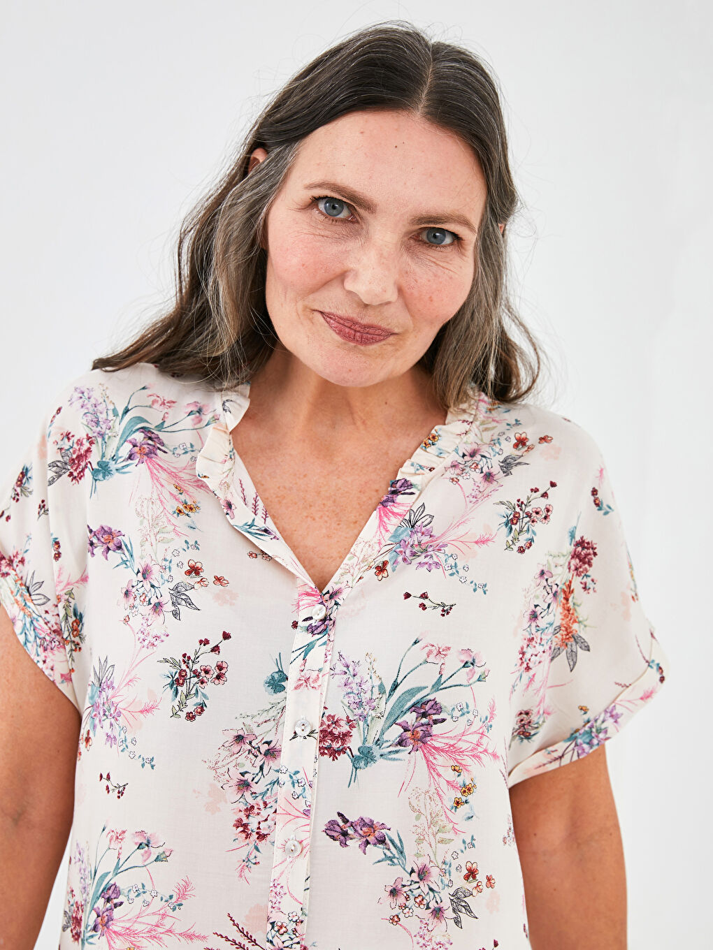Frilly Turtleneck Short Sleeve Floral Viscose Women's Shirt-1