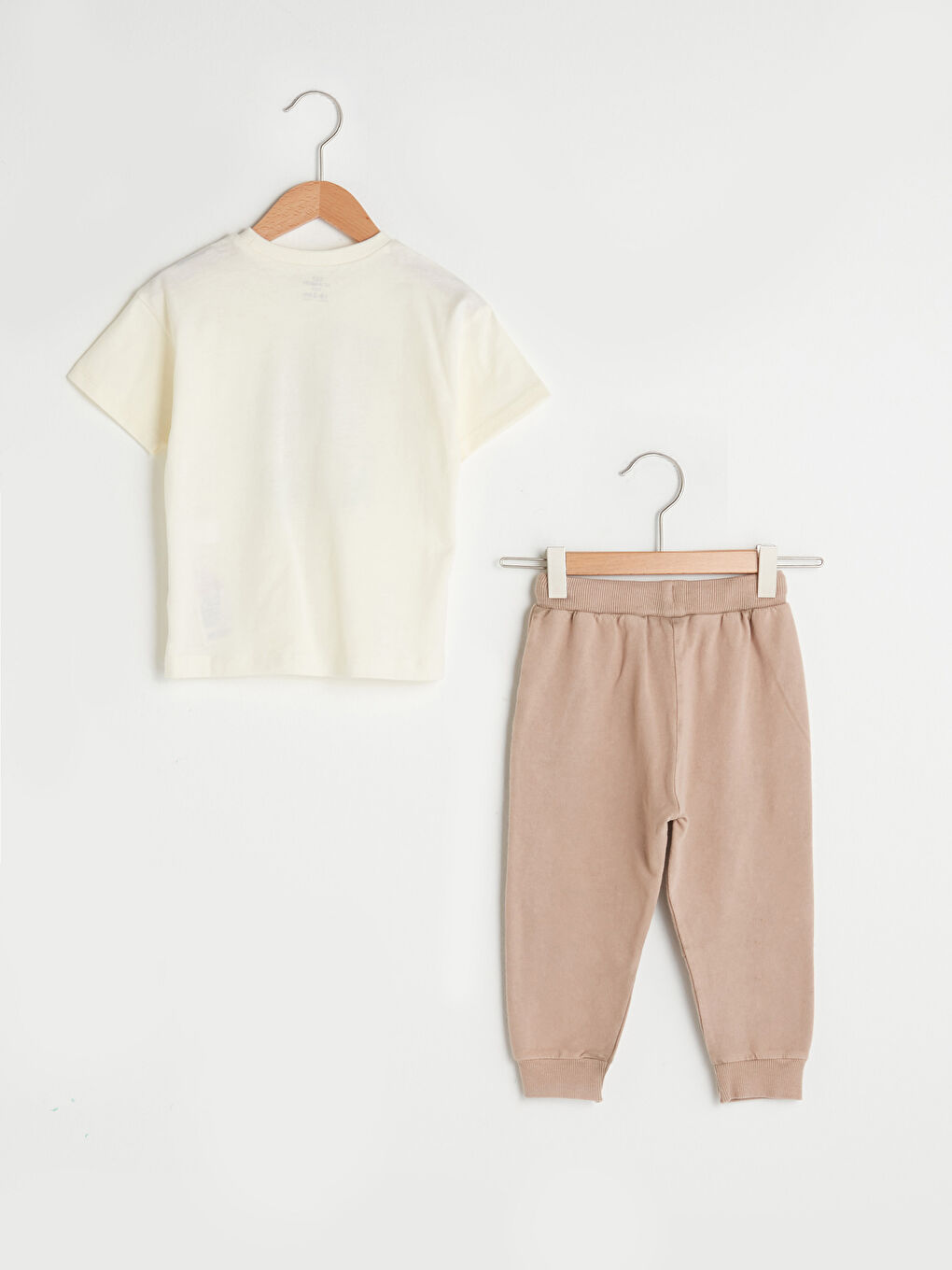 Crew Neck Short Sleeve Printed Cotton Baby Boy T-Shirt and Jogger Pants 2-Piece Set-1