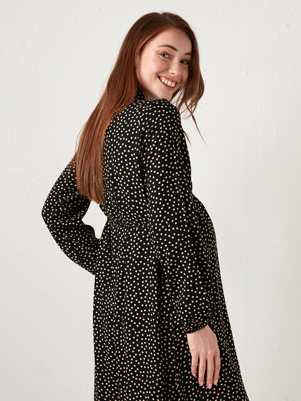 Siyah Gömlek Yaka Puantiyeli Uzun Kollu Emzirme Özellikli Hamile Elbise-3