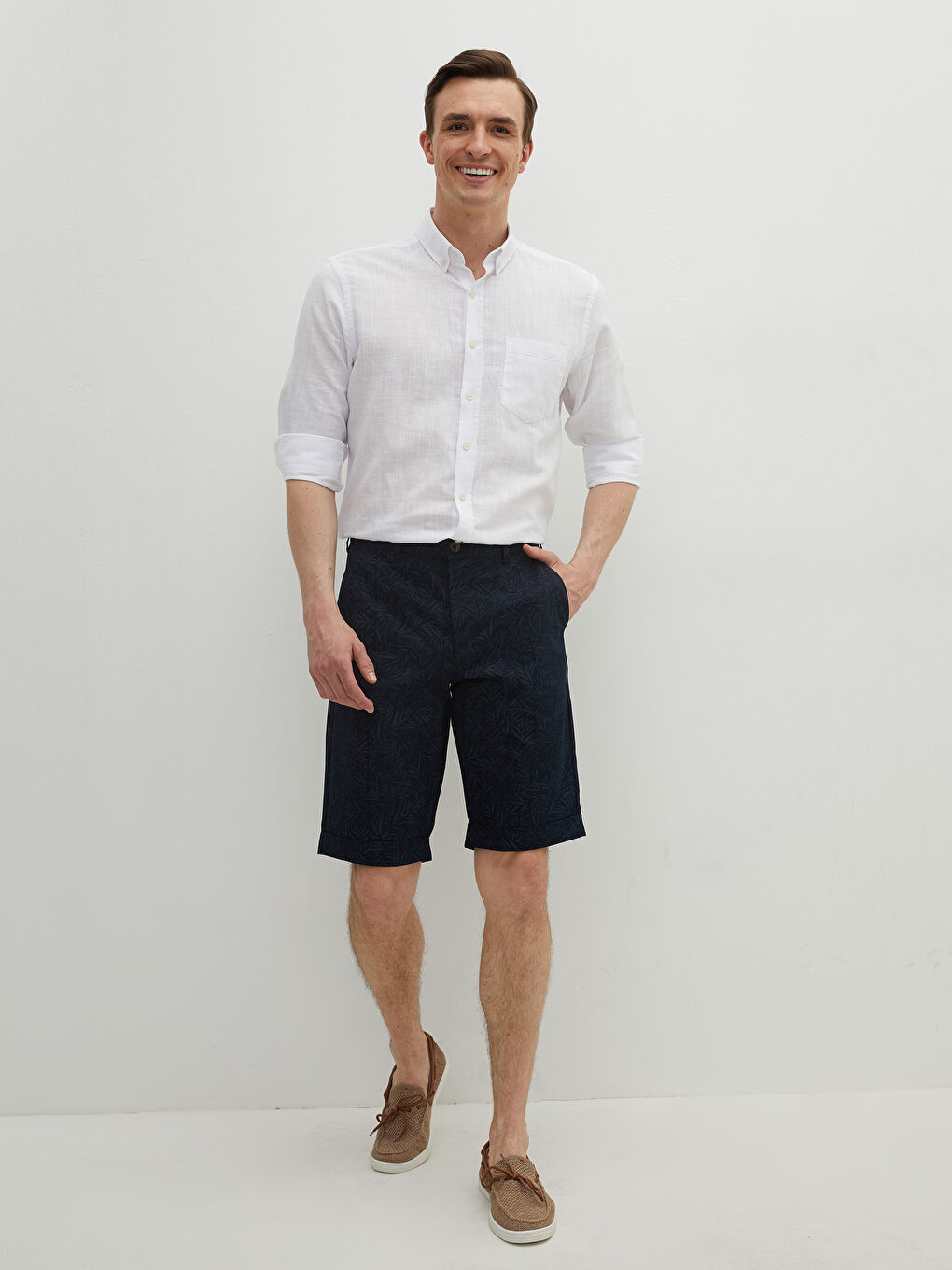 Standard Pattern Patterned Gabardine Men's Shorts-1