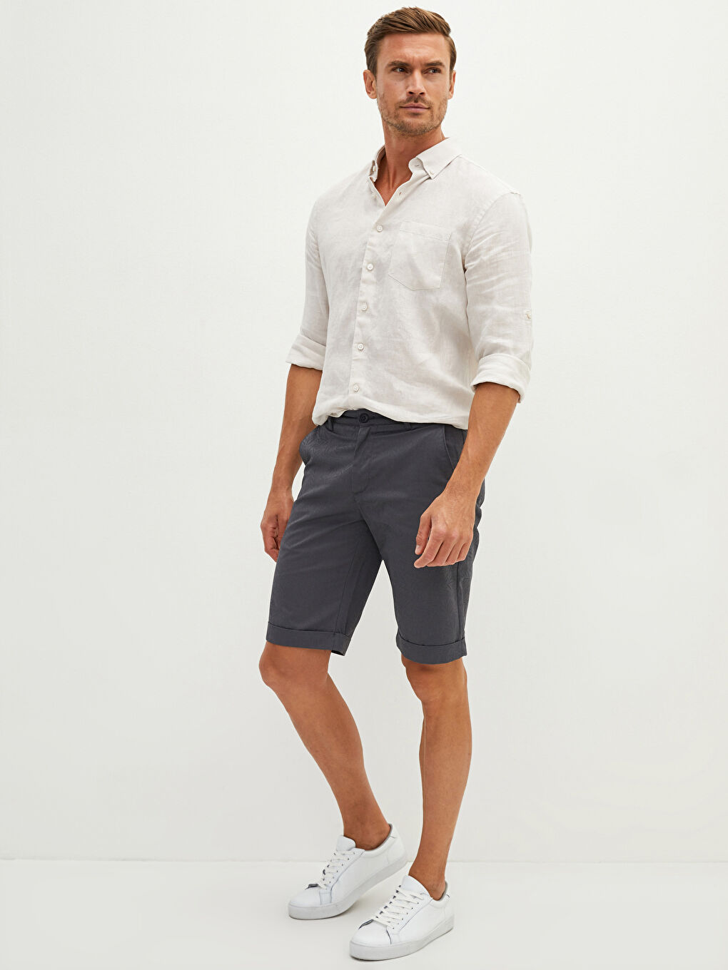 Antrasit Standart Kalıp Desenli Gabardin Erkek Şort-3