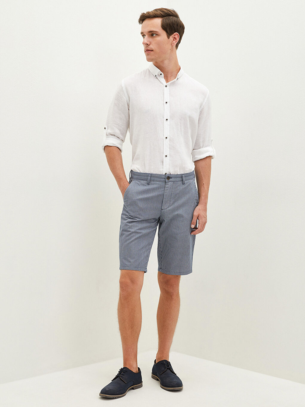 Lacivert Standart Kalıp Çizgili Gabardin Erkek Şort