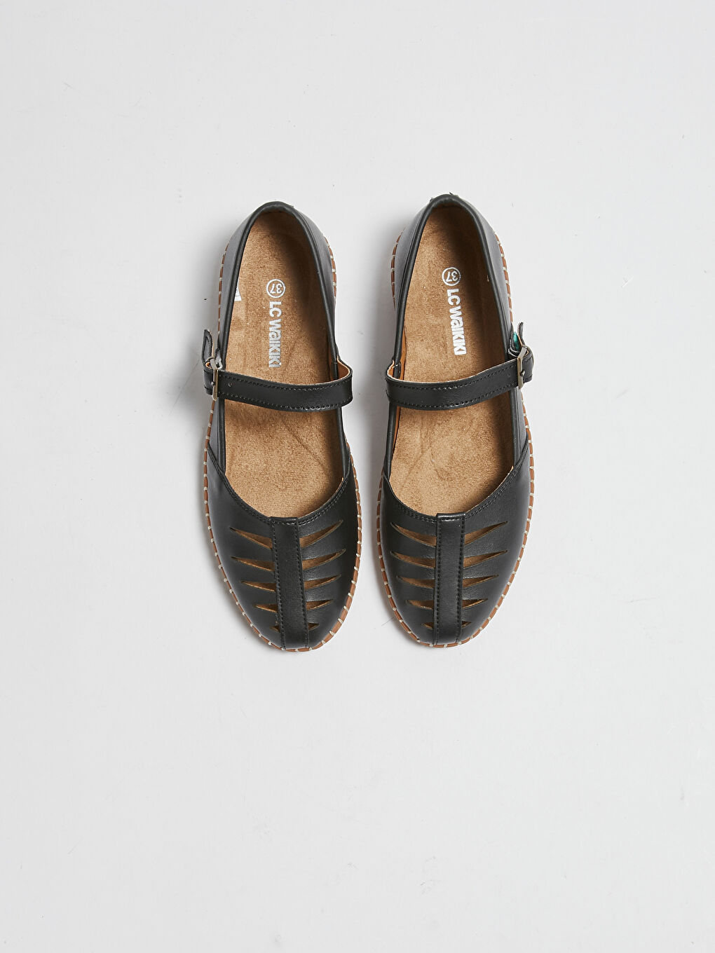 Siyah Deri Görünümlü Kadın Babet-4