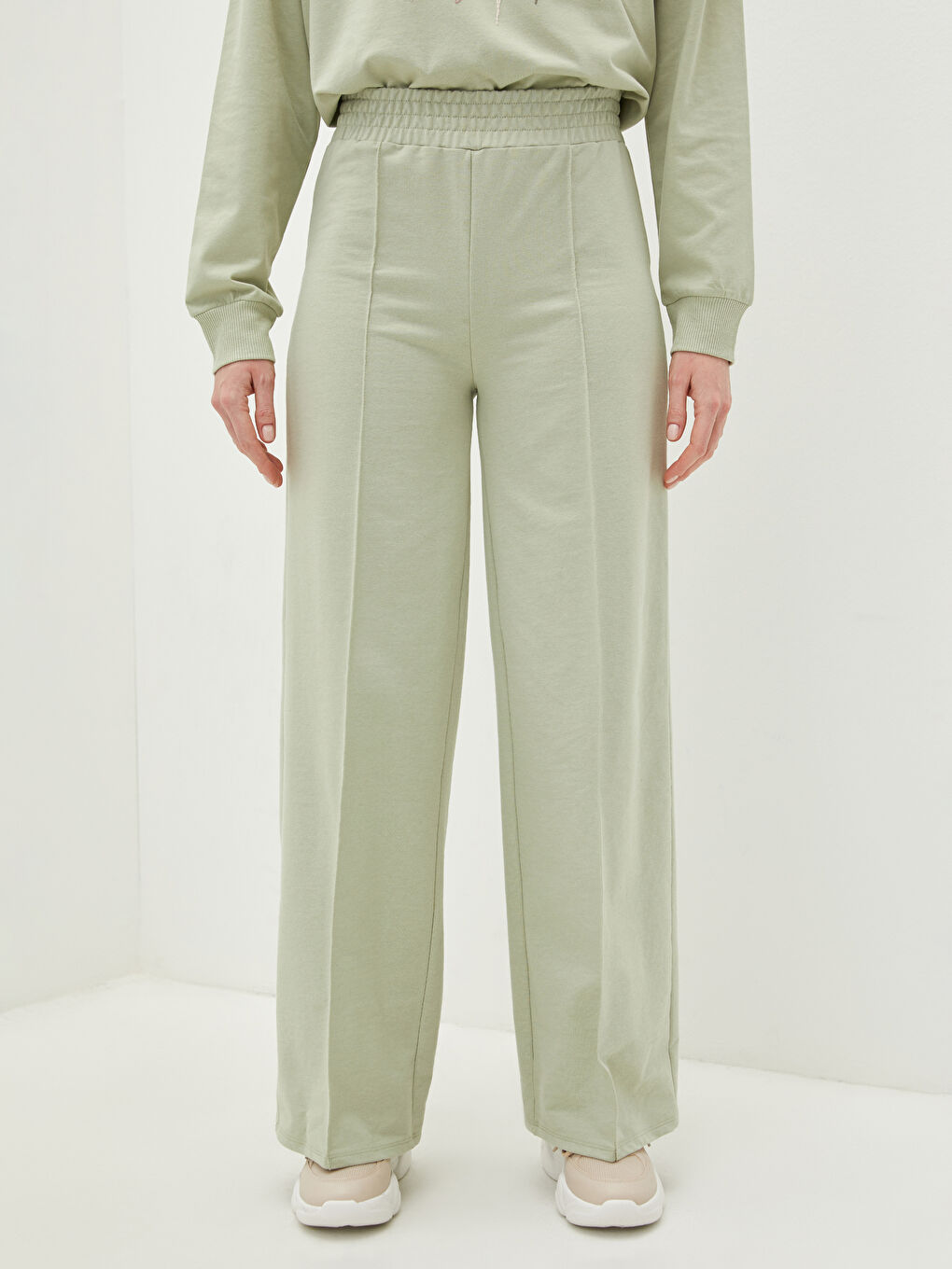 Yeşil Beli Lastikli Düz Bol Paça Kadın Eşofman Alt-2