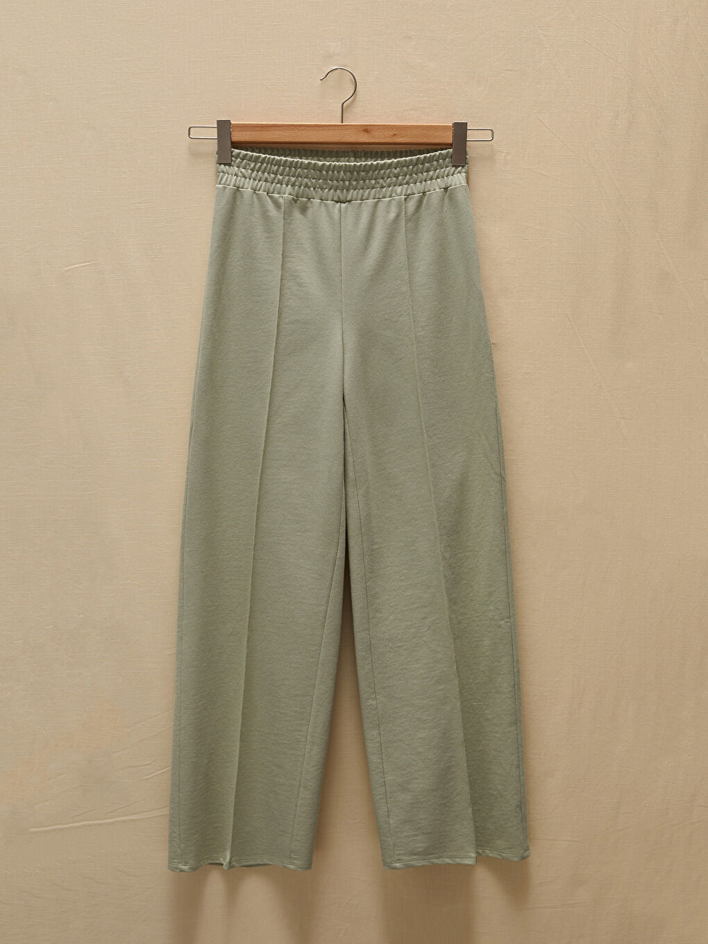 Yeşil Beli Lastikli Düz Bol Paça Kadın Eşofman Alt-5