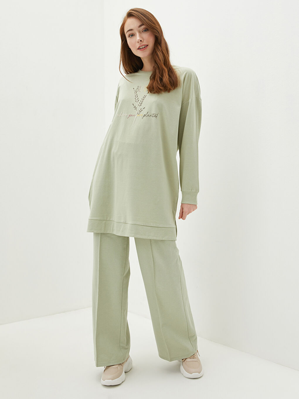 Yeşil Beli Lastikli Düz Bol Paça Kadın Eşofman Alt-4