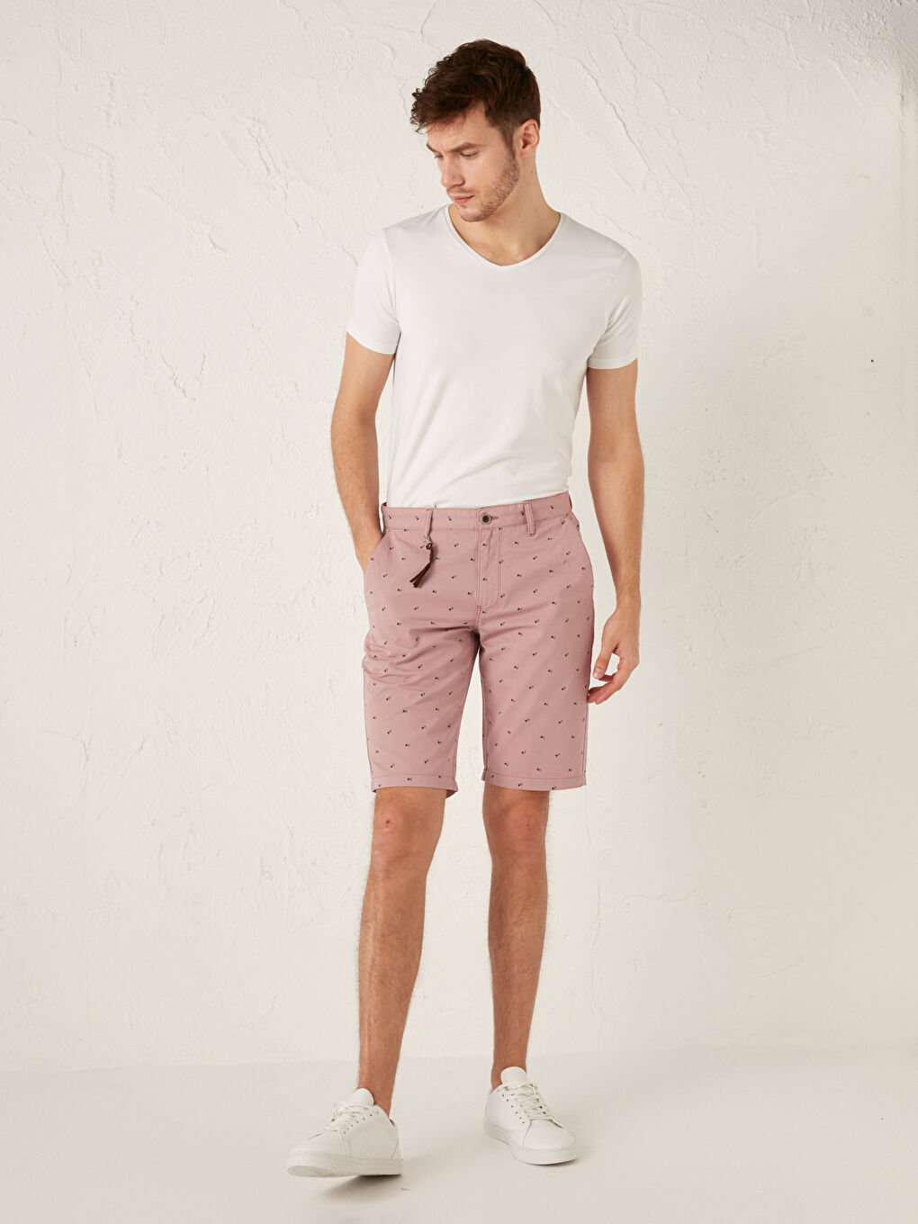 Pembe Slim Fit Gabardin Erkek Şort-1