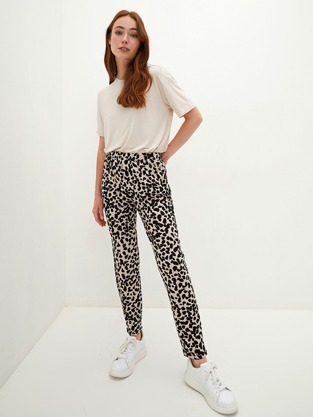 Elastic Waist Patterned Women's Tracksuit Bottoms-1