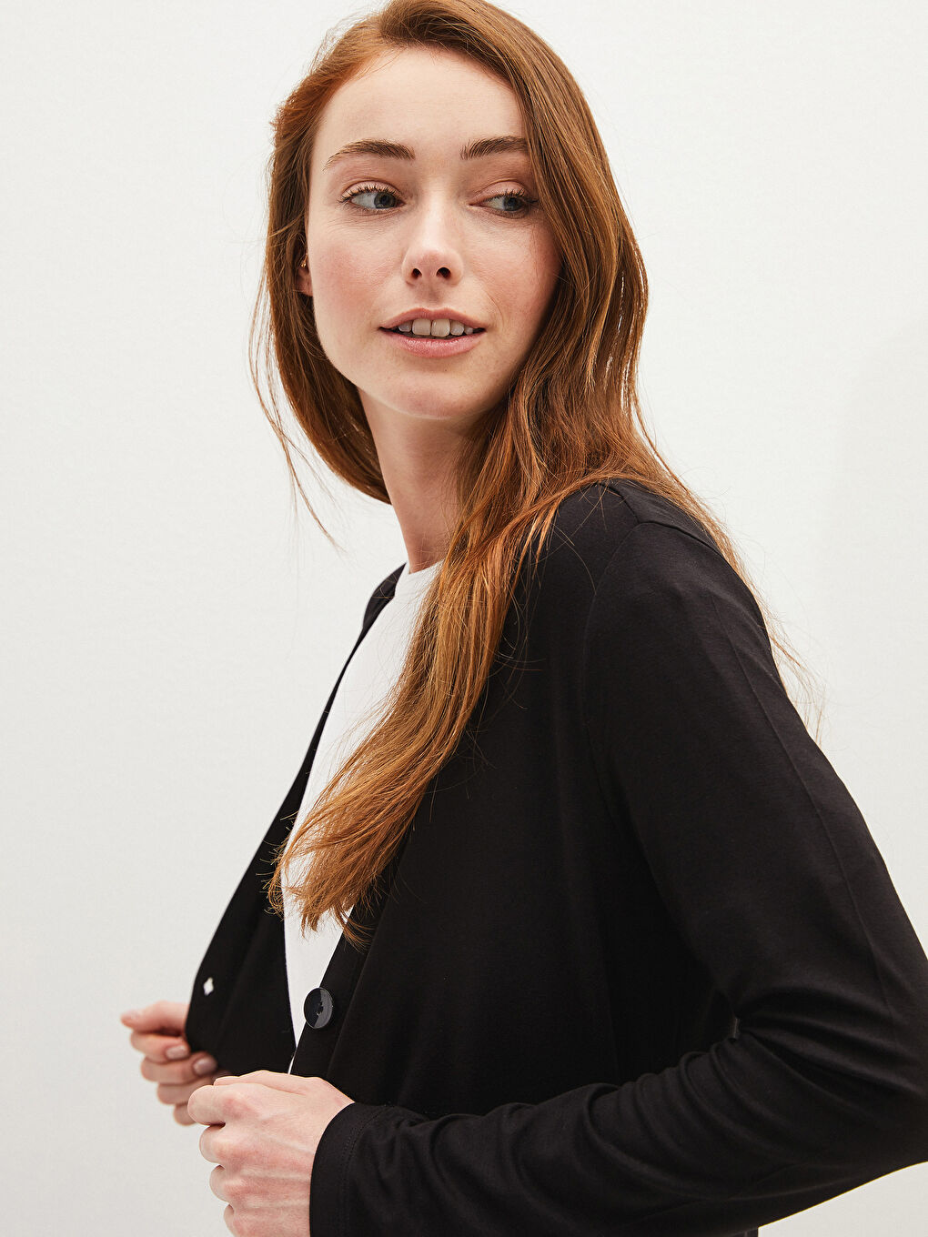 Siyah V Yaka Düz Uzun Kollu Viskon Kadın Hırka-2