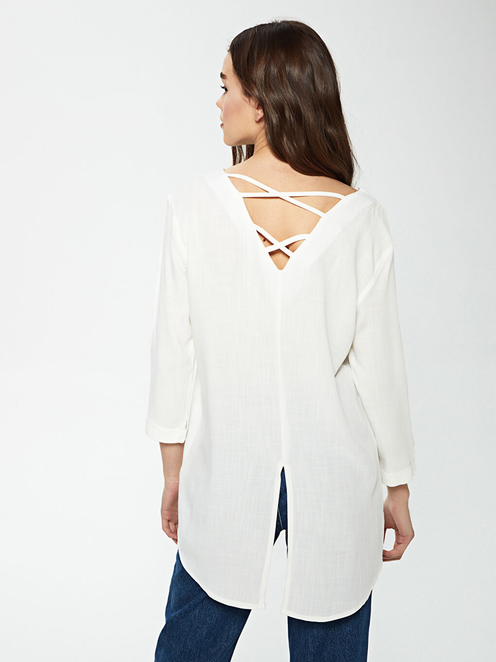 بلوزة ياقة على شكل حرف V بأزرار كم طويل بوبلين للسيدات-4