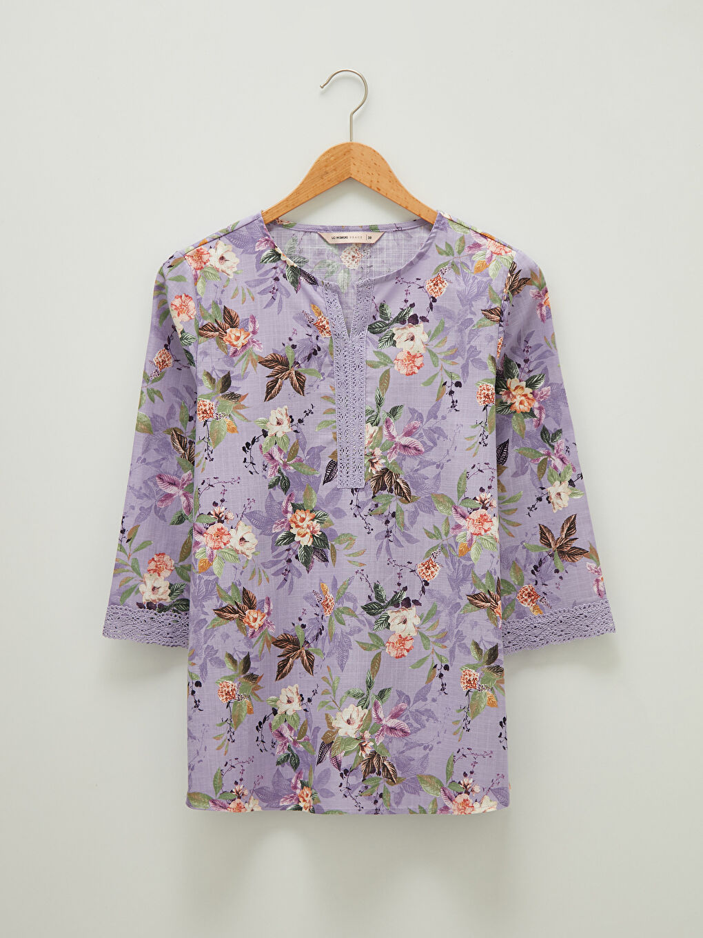 بلوزة قطنية مطبوعة بنقشة زهرية بياقة عالية للسيدات-6